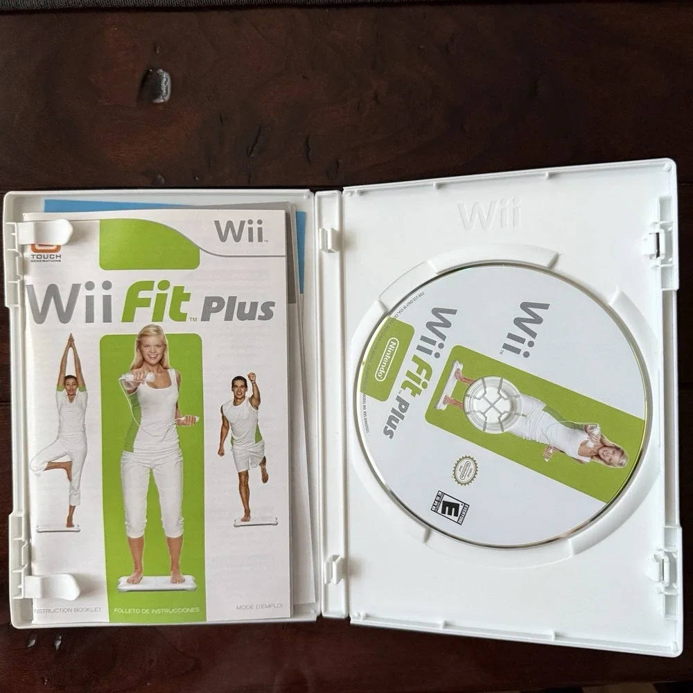 Wii Fit Plus Nintendo Wii 2009 -‎ Game Only Complete w/ Manual